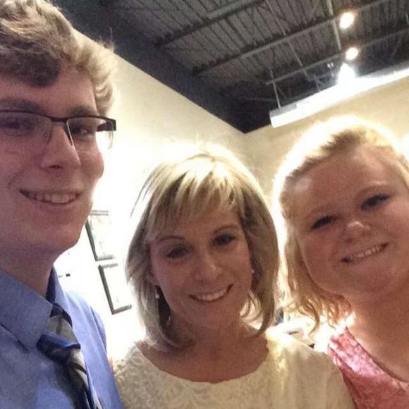 Meet your Posher, Alex - Picture 1 of 1